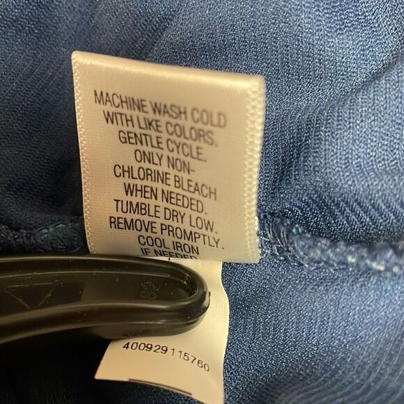 ELLE Womens Faux Wrap Vneck Cap Sleeves Polka Dot Ruched Sides Blouse Sz Small - Picture 7 of 7